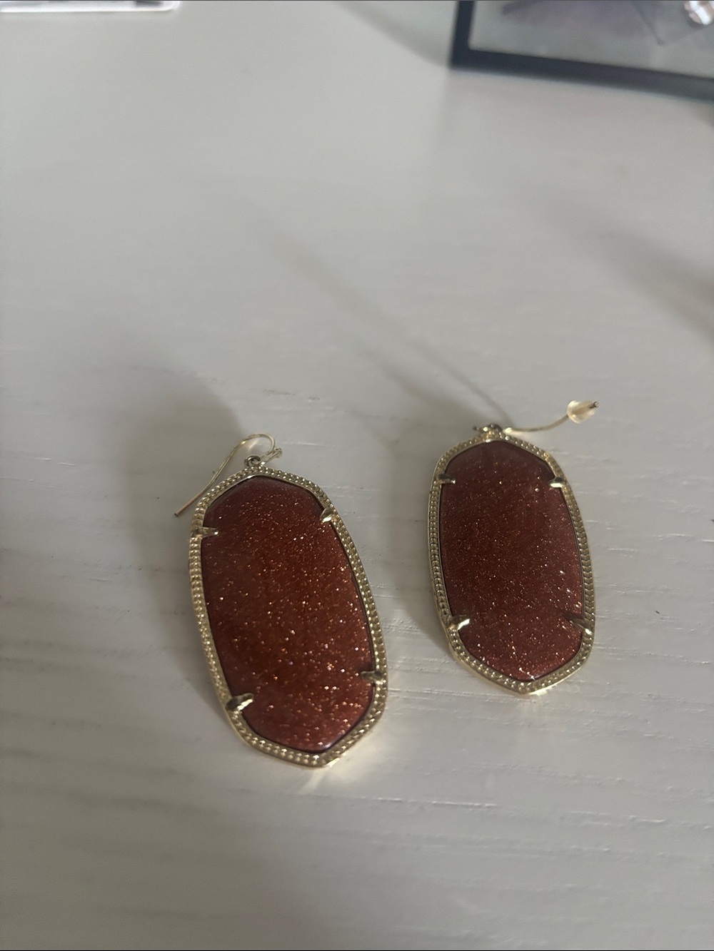 Kendra Scott Gold and Brown Glitter Elle Drop Earrings